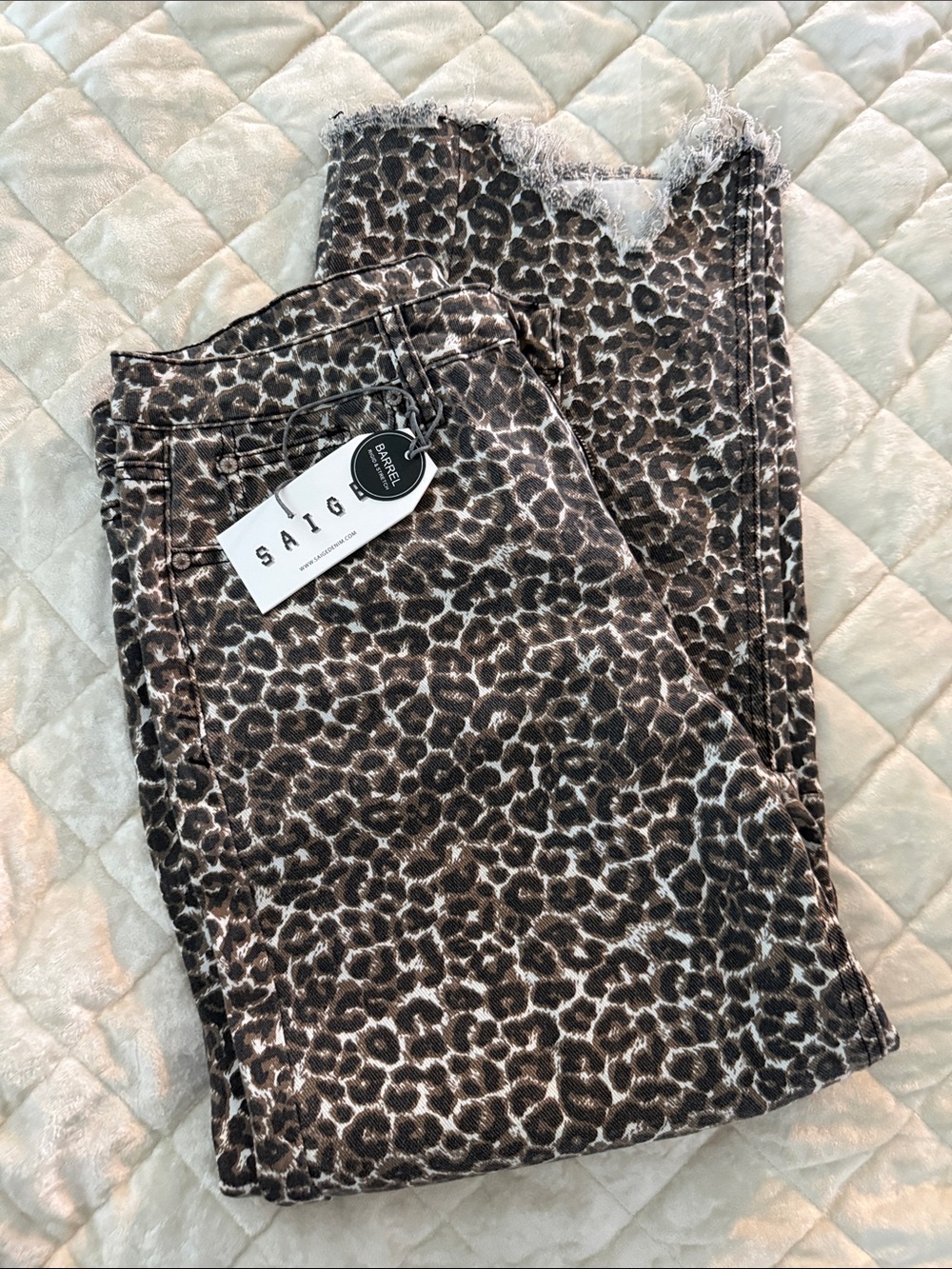 NWT Saige High Rise Leopard Print Women's Jeans Denim size L